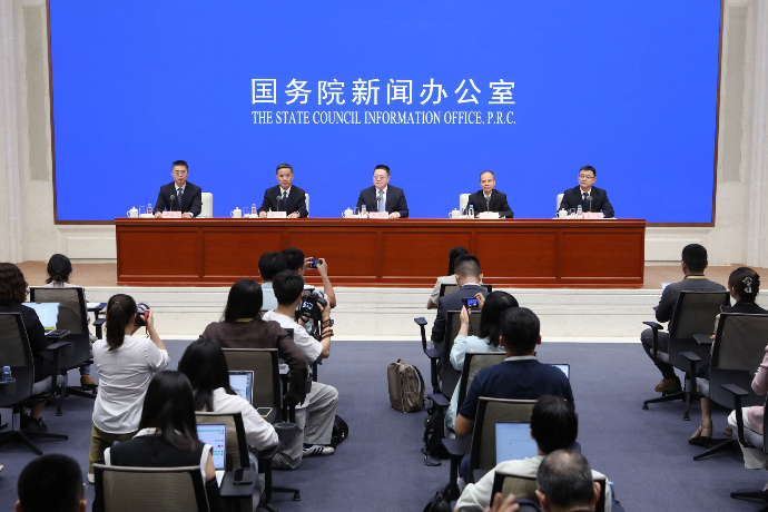 回放 | 国新办举行新闻发布会 介绍推进水运高质量发展有关情况